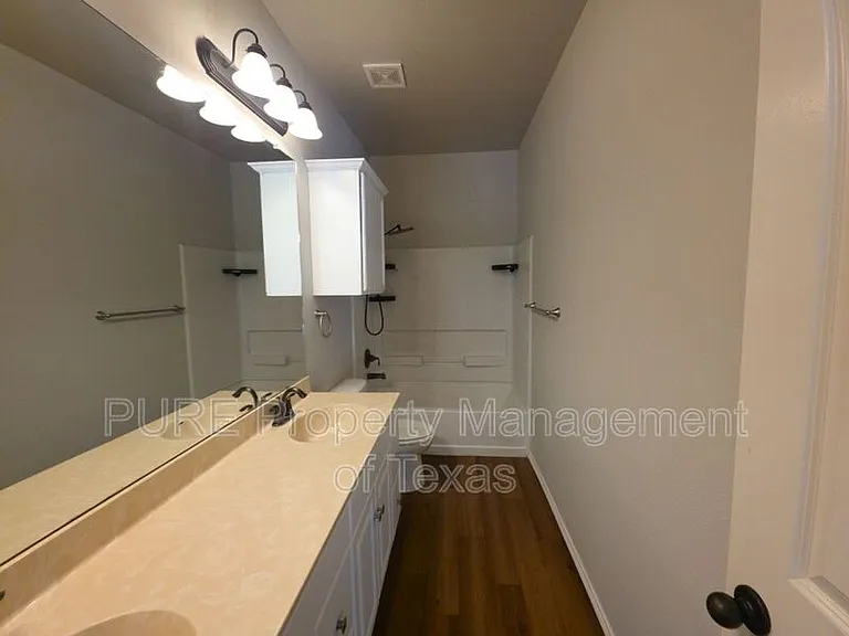 1504 Muirfield Bend Dr #A — Photo 33