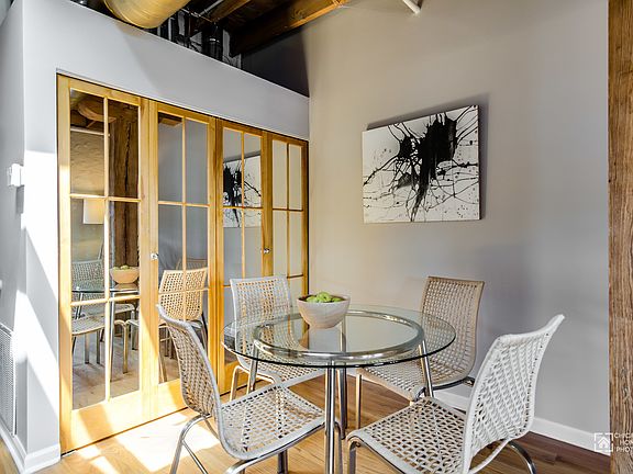 5th image of 5235 N Ravenswood Ave APT 33