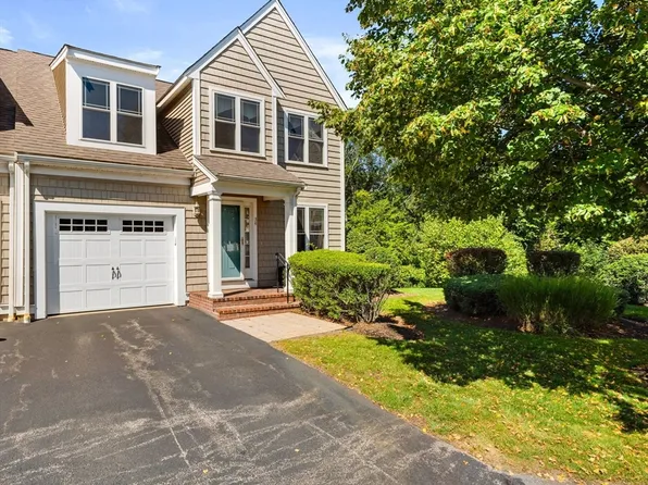34 Barker Square Dr #34, Pembroke, MA 02359