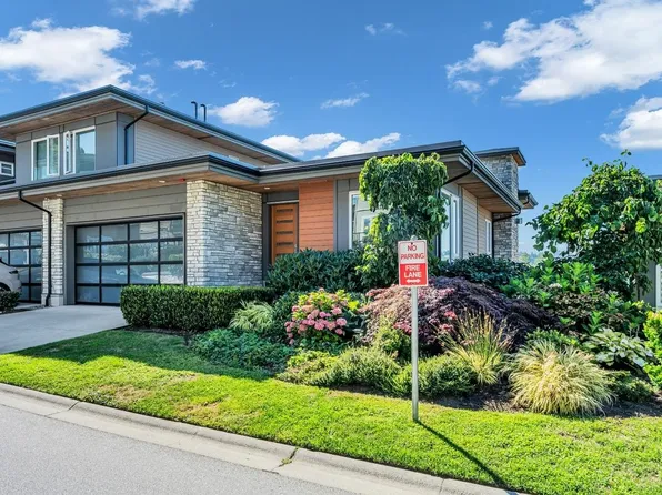 3881 Cates Landing Way, North Vancouver, BC V7G 0A6