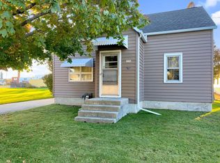 1336 S 26th St, Manitowoc, WI 54220