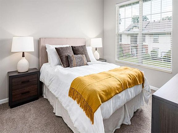 2nd image of 5504 Town Center Dr #5724-01