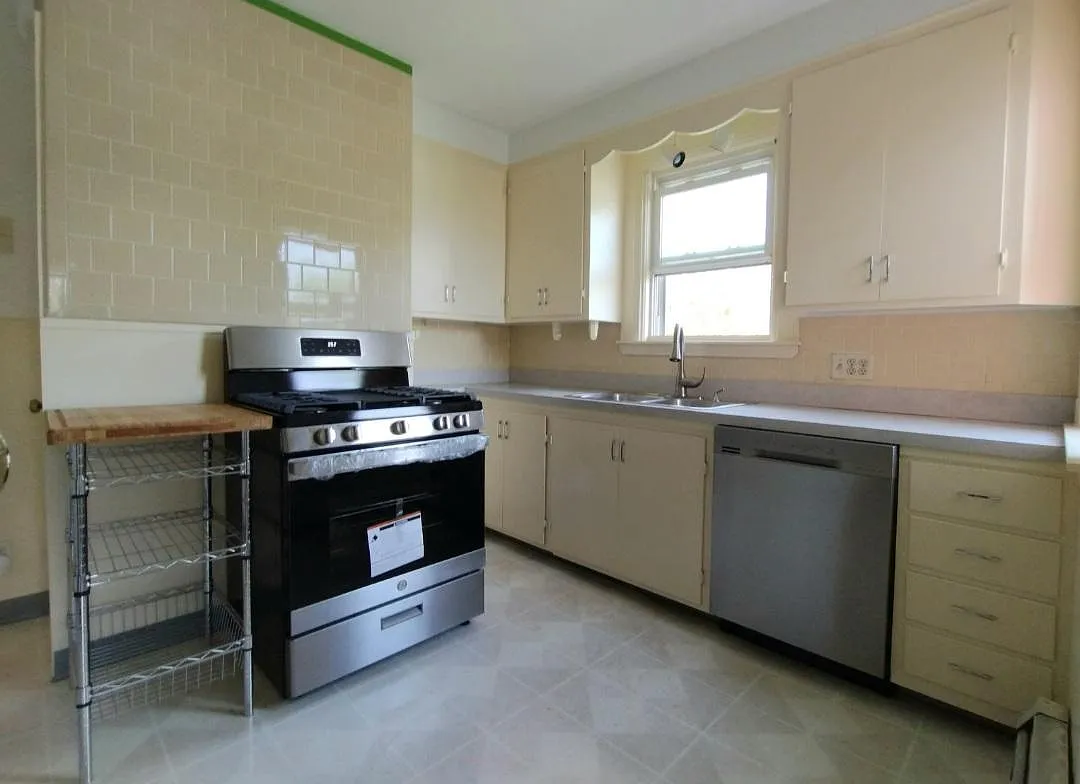153 Ivy St — Photo 4