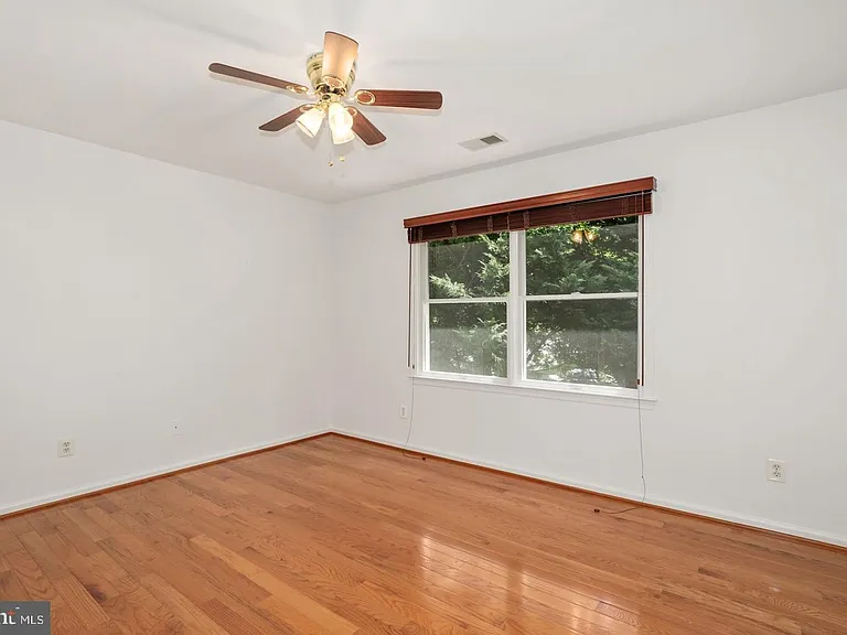 5045 Worthington Woods Way — Photo 29