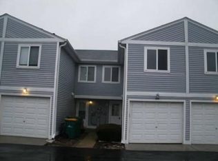 529 Meadow Green Ln, Round Lake Beach, IL