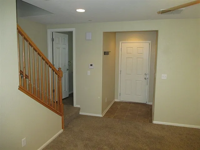 802 Sunrise Dr — Photo 8
