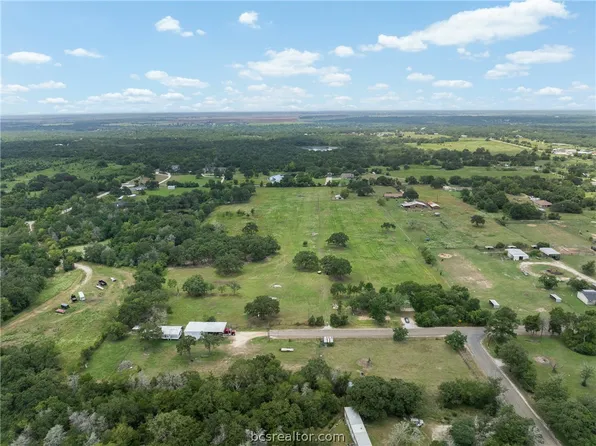 11754 Hickory Rd, College Station, TX 77845