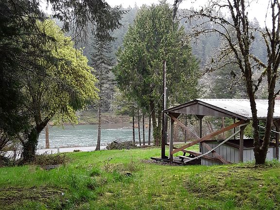 Not in flood zone......