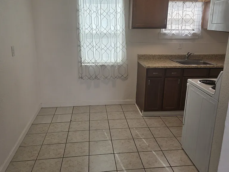 4844 Adams Ave #2 — Photo 4