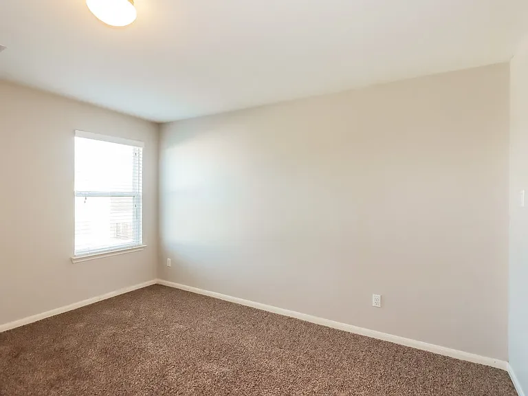 21822 Octavia Way — Photo 16