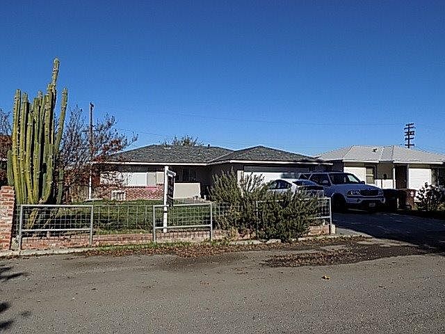 2nd image of 5723 Eastside Rd