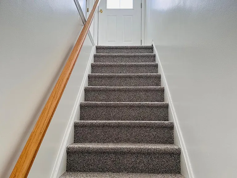 244 Beach Breeze Pl #B — Photo 8