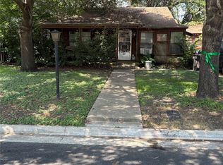 837 Edgefield Rd, Fort Worth, TX 76107