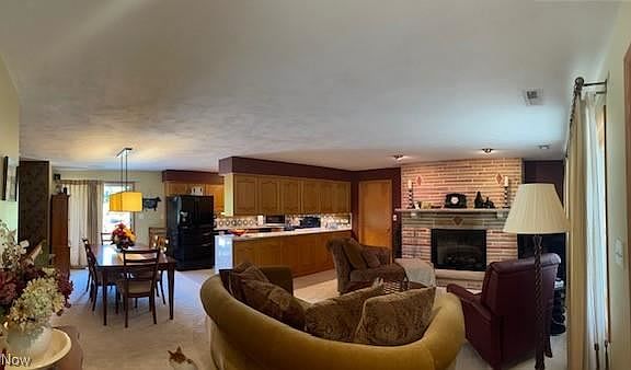 4th image of 170 Browns Ln