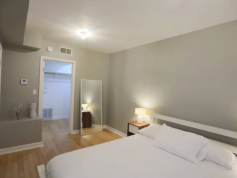 314 1/2 N Alfred St — Photo 12