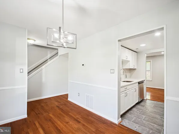 1867 Hawk Ct, Severn, MD 21144