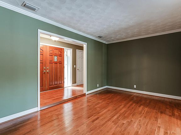 5th image of 2745 Admirals Walk Dr N