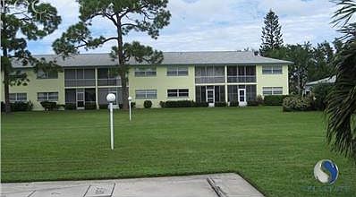 3rd image of 6751 Lake McGregor Cir APT A