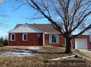 1638 Hazel St N, Saint Paul, MN 55119