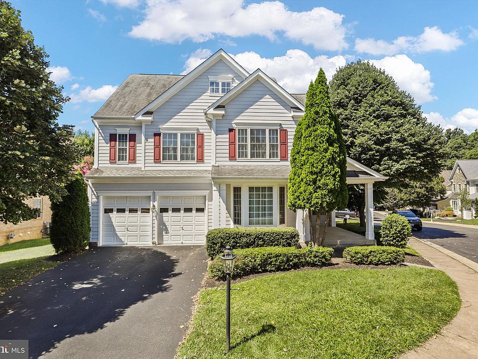 1st image of 10605 Regent Park Ct