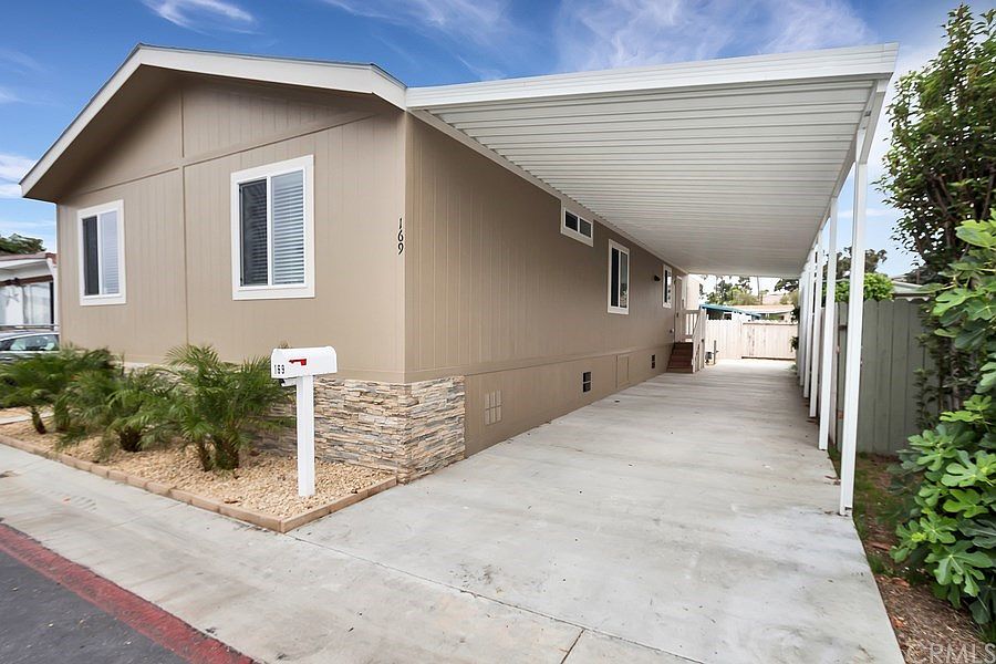 1st image of 1225 Oceanside Blvd #169