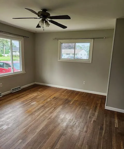 3913 Alan Dr — Photo 3