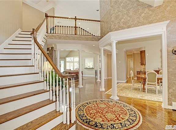 3rd image of 32 Mary Ct