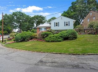 1 Yale Rd, Hartsdale, NY 10530