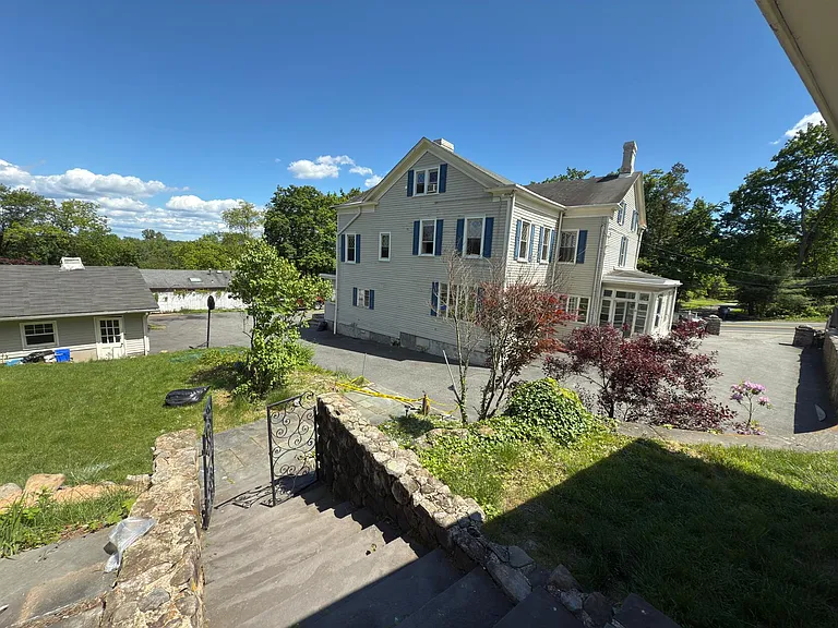 62 Convent Rd #O — Photo 3