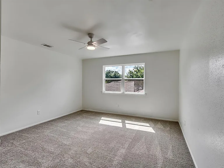 423 Forest Hills Dr — Photo 36