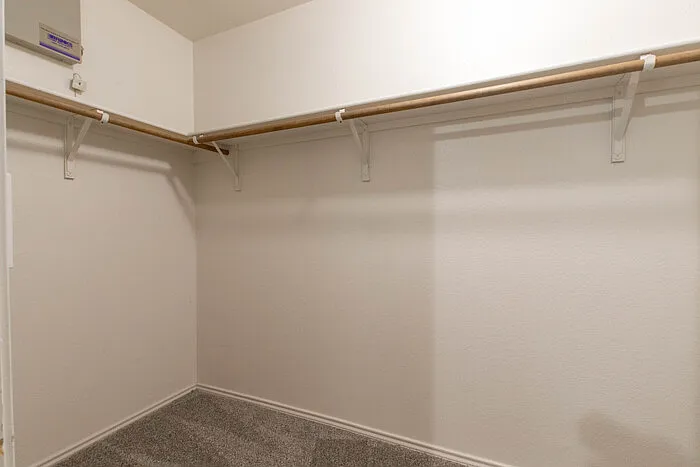 2405 Spruce Ct — Photo 13