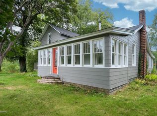 63563 Calvin Center Rd, Cassopolis, MI 49031