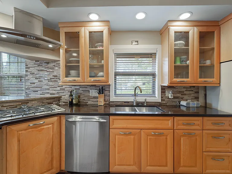 679 Valley Forge Rd — Photo 5