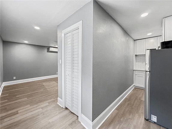 5th image of 3711 Louisiana Avenue Pkwy
