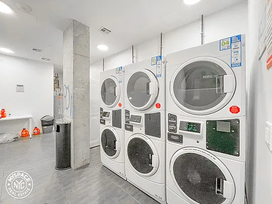 Rented by MySpaceNYC | media 32