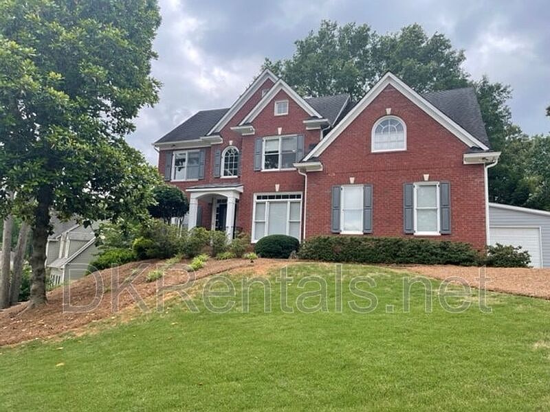 1st image of 160 Helmswood Cir SW