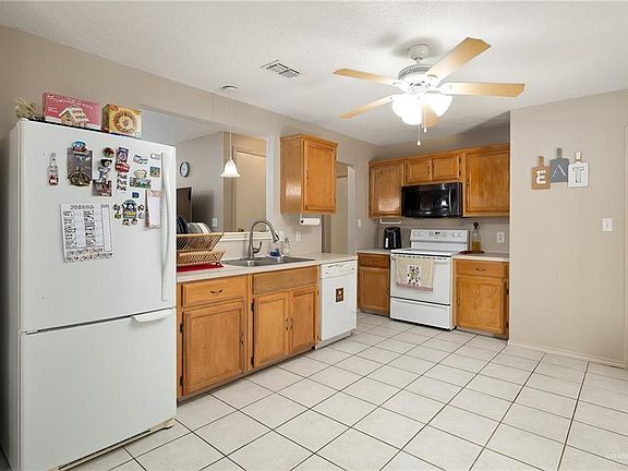 5th image of 3100 Ozark Ave