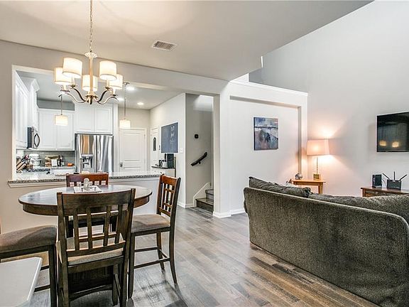4th image of 4215 Cascade Sky Dr
