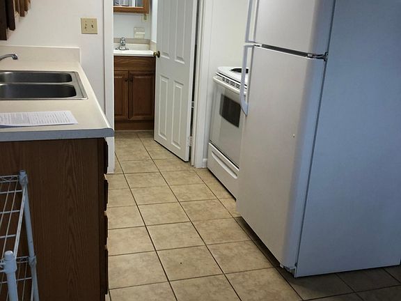 5th image of 2512 Blanchard Ave