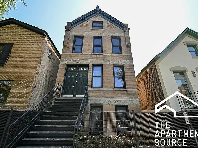 1937 N Winchester Ave #2 — Photo 13
