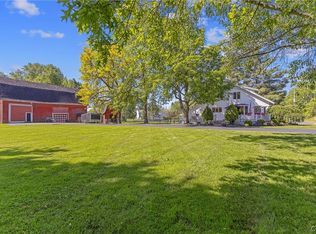 6176 Lakeshore Rd, Cicero, NY 13039