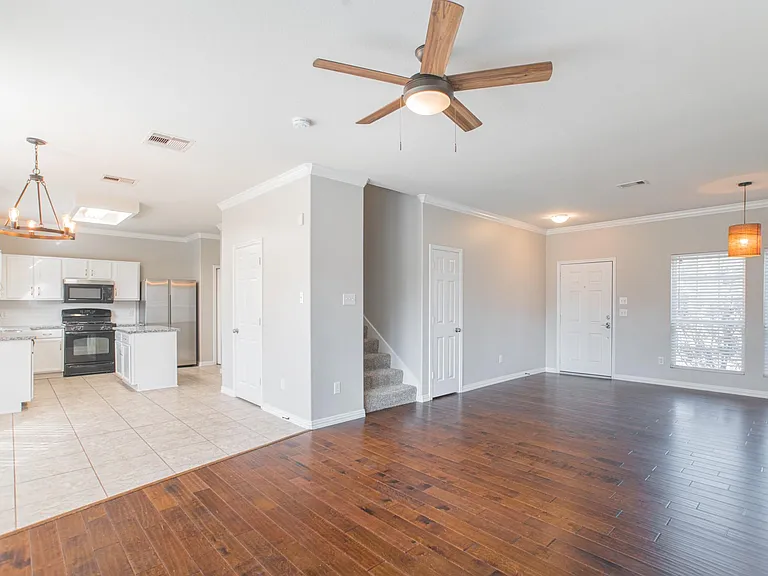 22519 Goss Spring Ct — Photo 12