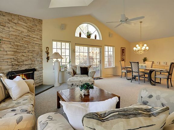 2nd image of 326 Prairie Ct #326