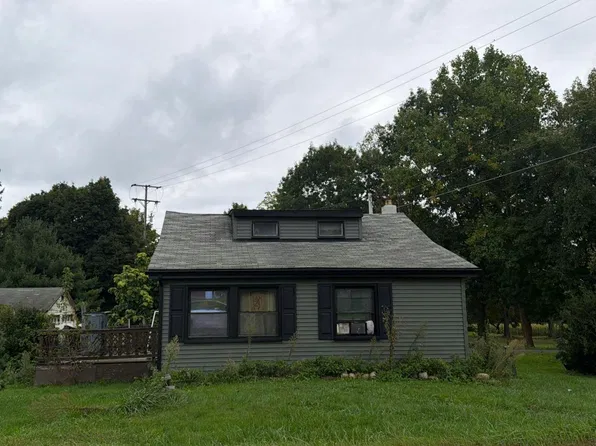 11244 State Route 44, Mantua, OH 44255