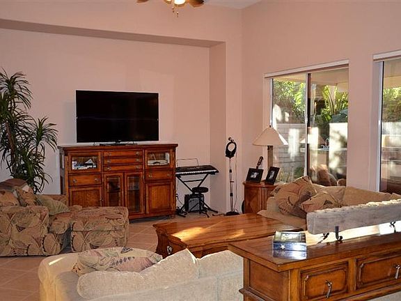 3rd image of 49505 Loren Ct