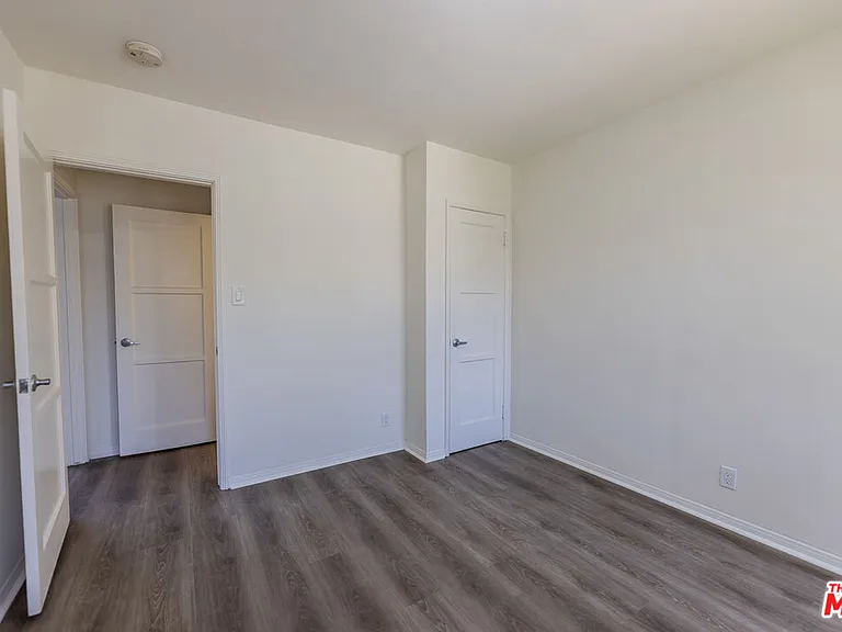 1940 S Robertson Blvd #10 — Photo 11