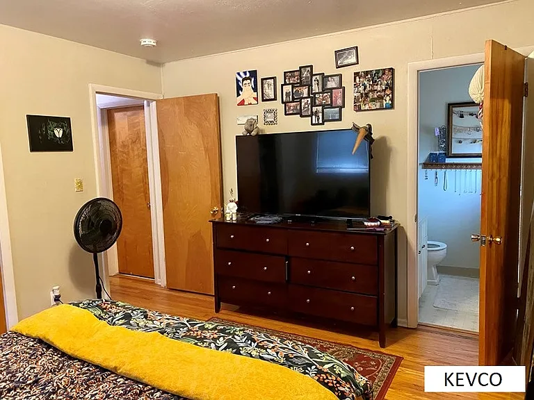 2413 Clearview Ave — Photo 10