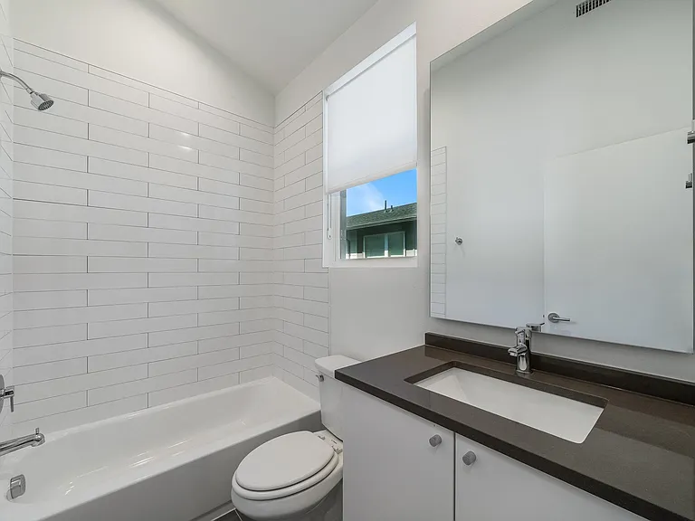 5931 Ross Ave #203 — Photo 15