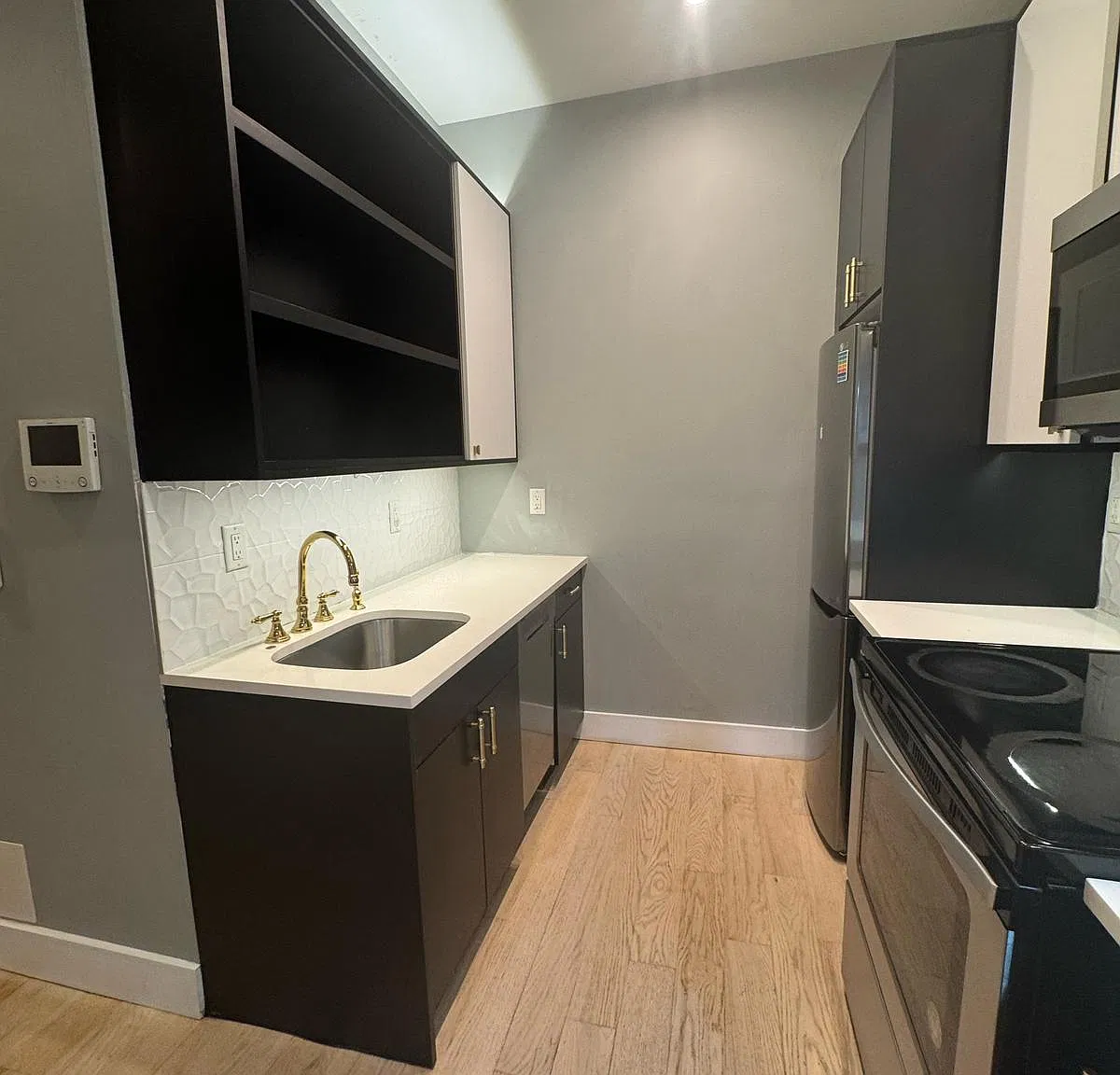 2 bed, $2,500 — Photo 2