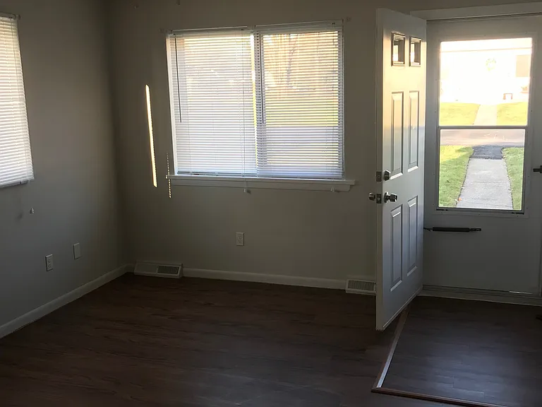 6253 Lake Ave #1 — Photo 4